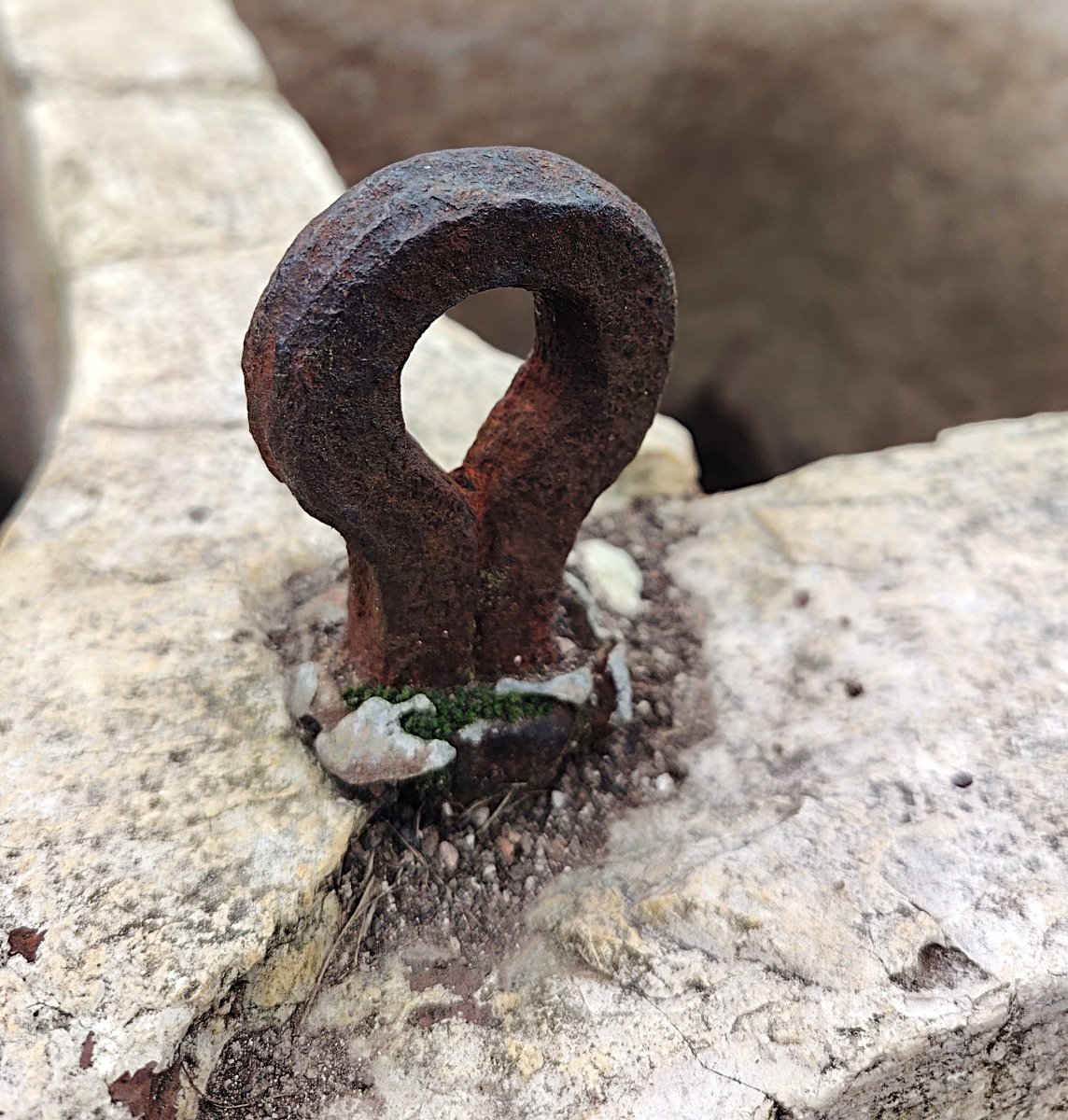 Bassin en pierre à double trou du XVIIIe siècle-photo-3