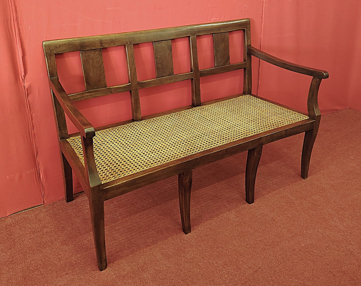 Banc avec de paille viennoise