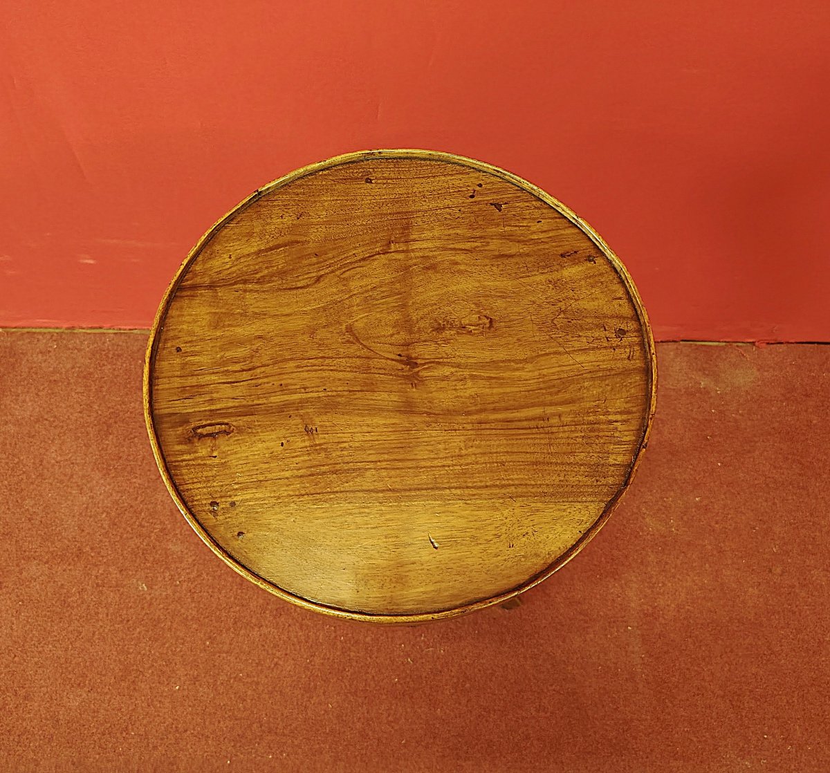 Small Round Table-photo-3