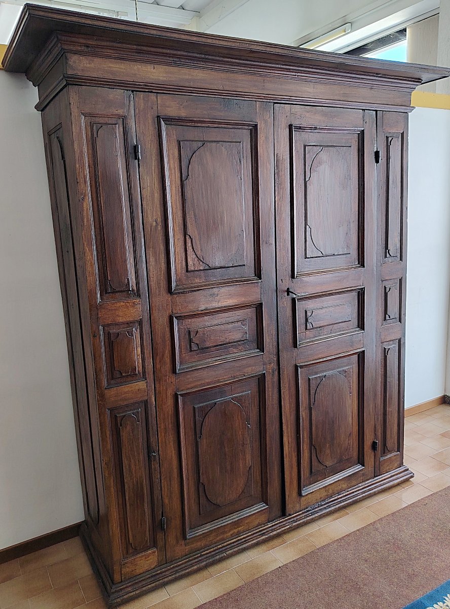 Emilian Baroque Wardrobe In Solid Walnut – 17th Century