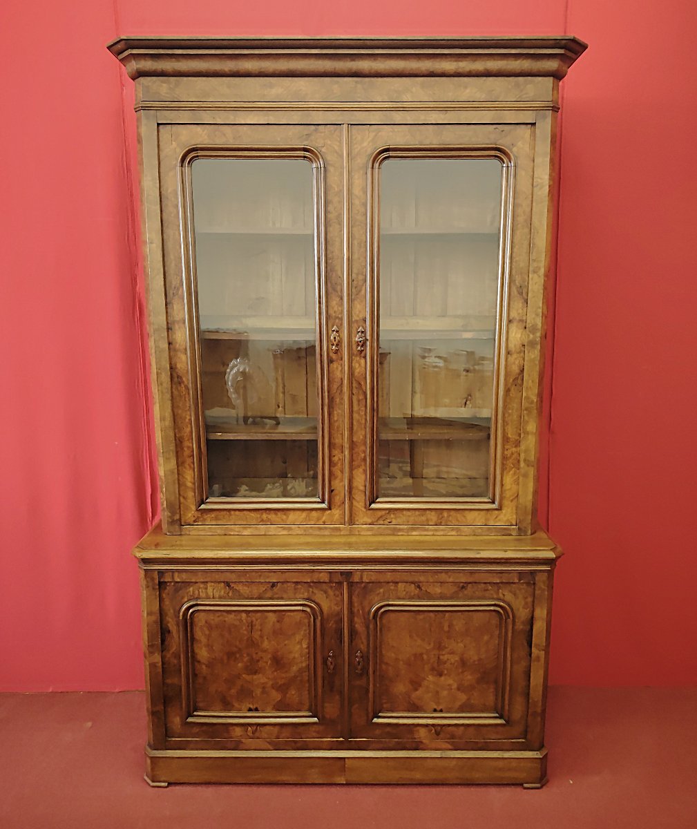Vitrine en loupe de noyer – Double corps, XIXe siècle-photo-6