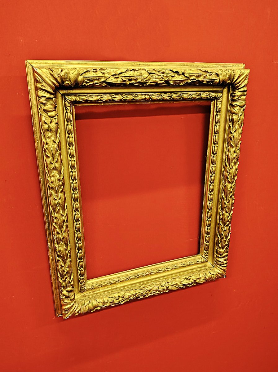 Cadre rectangulaire en bois doré – Italie, XIXe siècle
