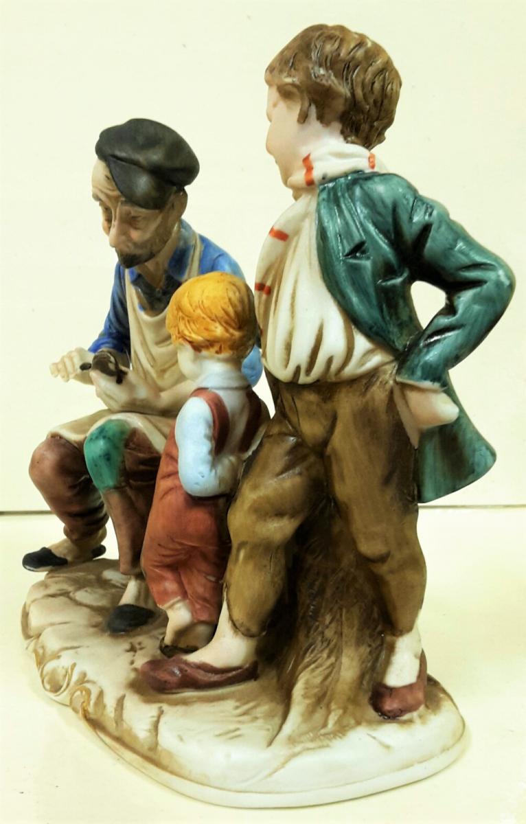 Cobbler avec les enfants, peints à la main en céramique-photo-3