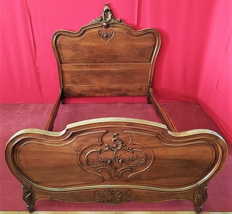 Liberty Carved Bed-photo-2