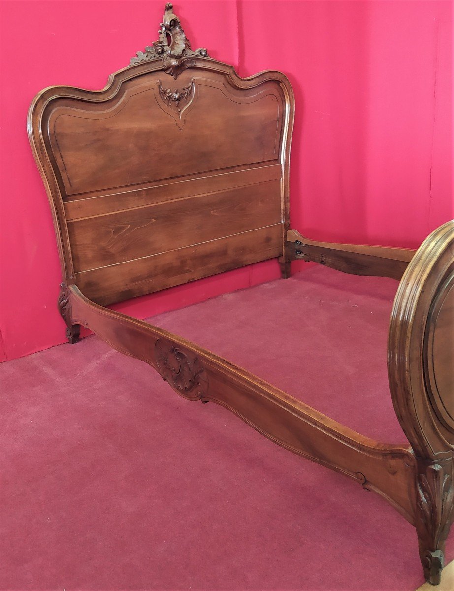 Liberty Carved Bed-photo-5