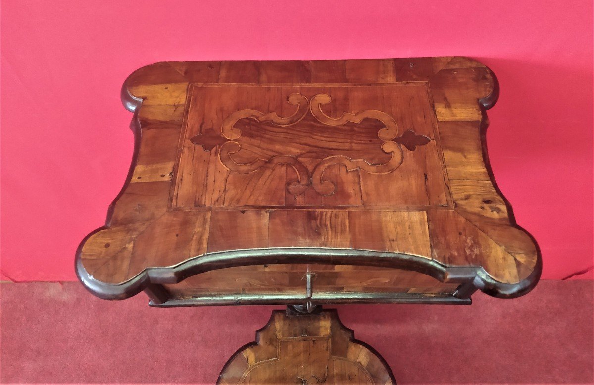 Louis XIII Inlaid Kneeler-photo-3