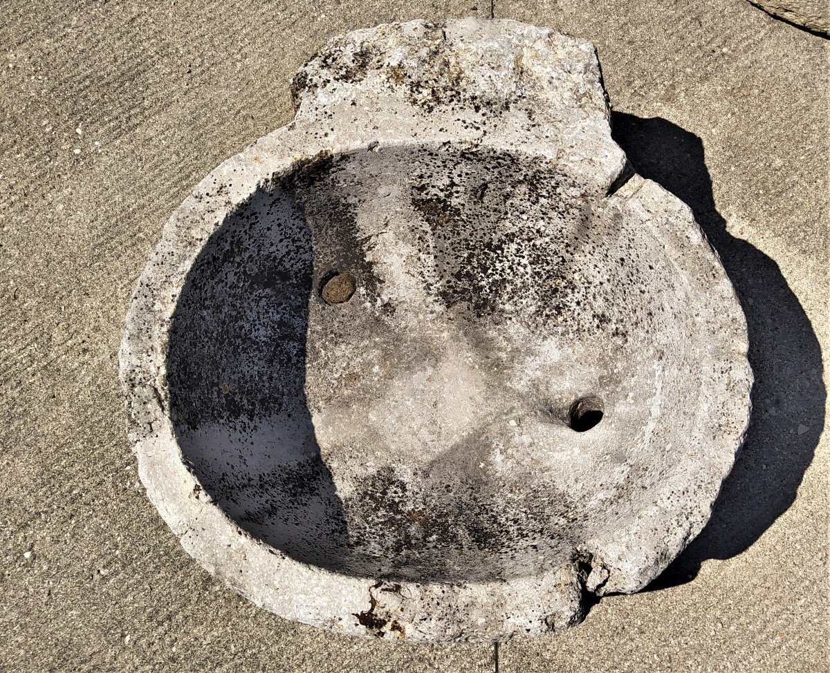 Holy Water Stoup In Stone From The Early 700s-photo-3