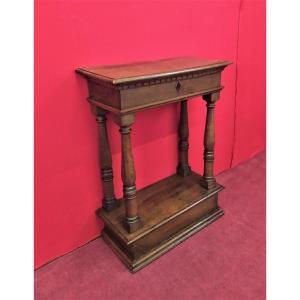 Small Empire Console