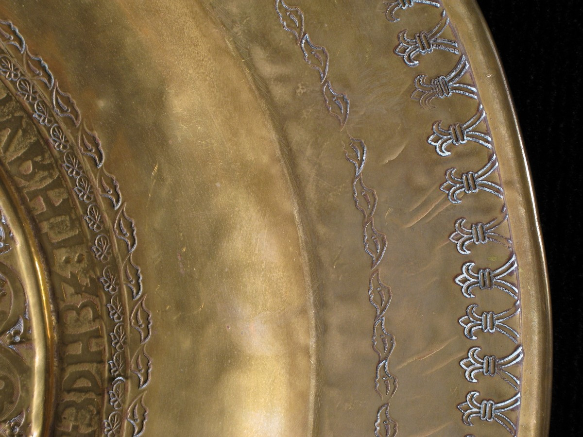     Plate d’offrande   Laiton forgé, gaufré et poinçonné Allemagne du Sud (Nuremberg)-photo-4