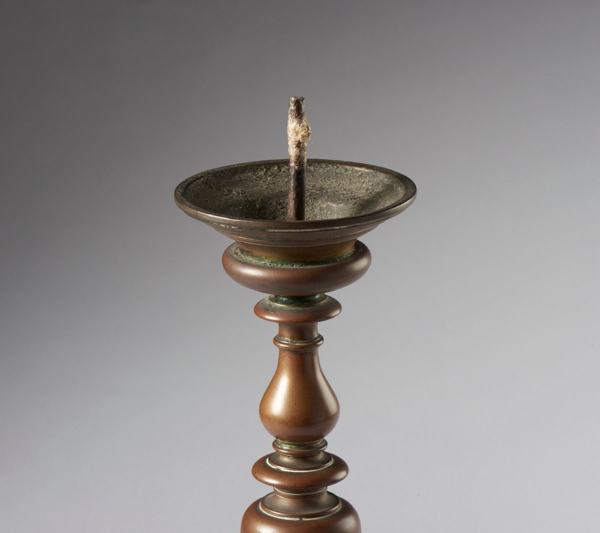 Baluster-style Cast Bronze Candlestick.-photo-1