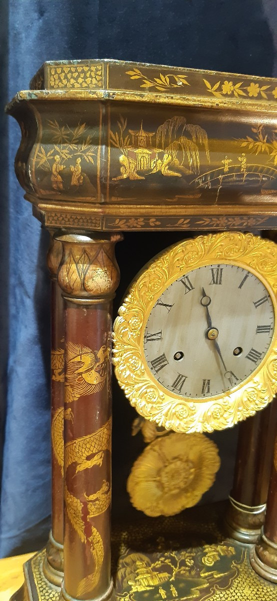 Pendule laquee XIXe siecle-photo-2