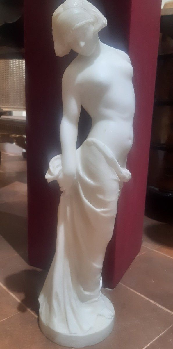 20th-century Sculpture Of A Woman