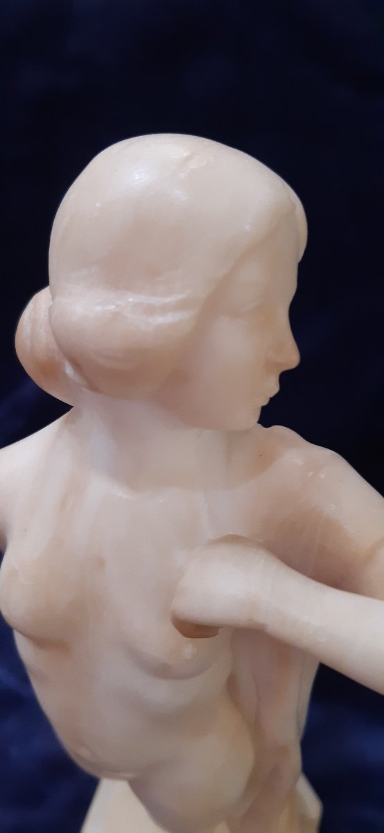 Alabaster Figurine Of A Woman, 20th Century.-photo-2