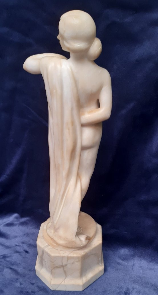 Alabaster Figurine Of A Woman, 20th Century.-photo-1
