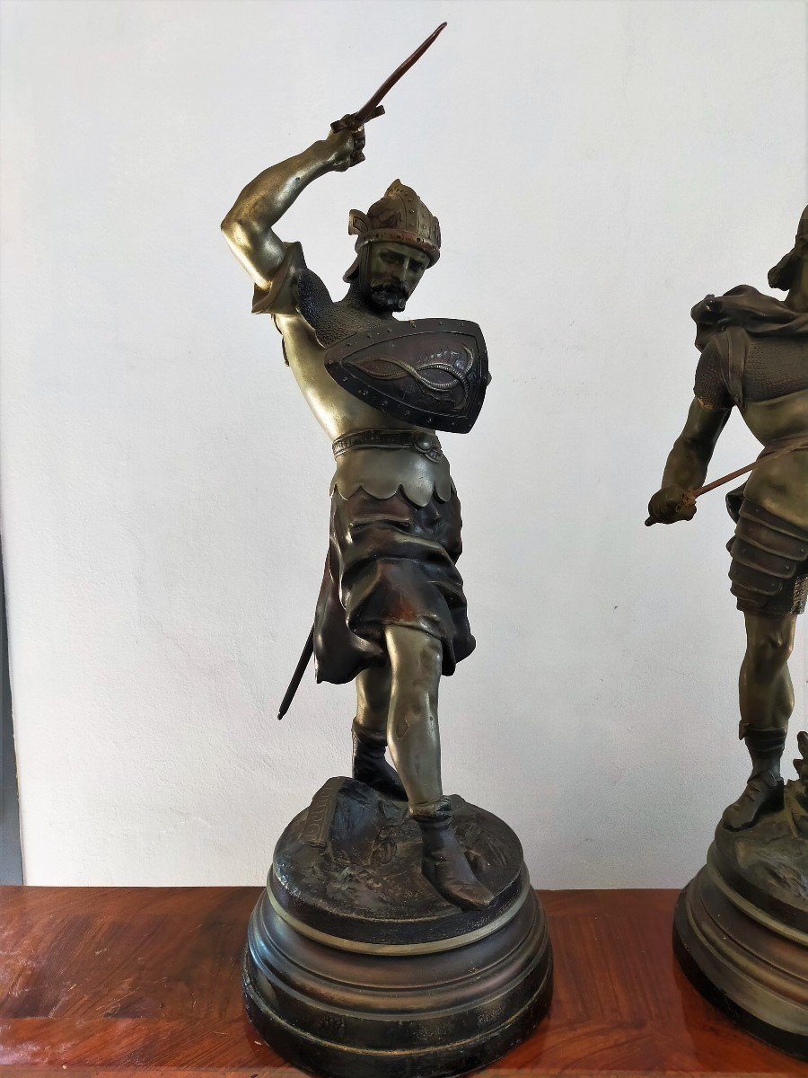 Paire De Sculptures En Métal - Detrier "guerriers".-photo-2