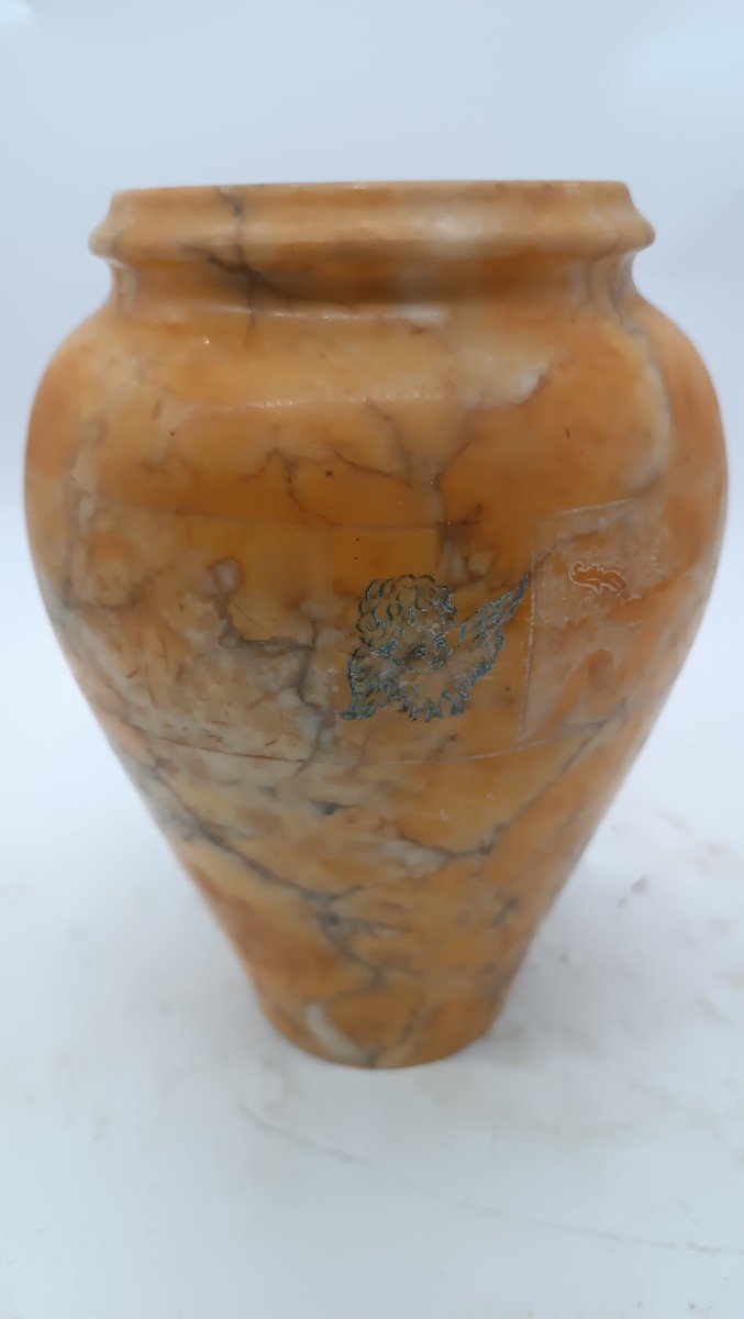 Antique Alabaster Vase With Volterra Graffiti, 19th Century