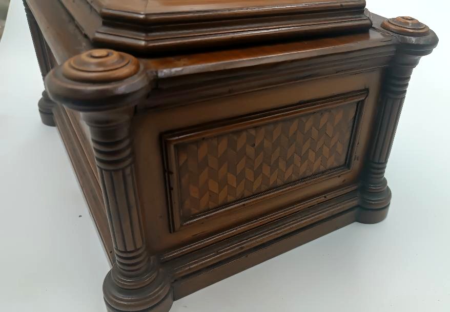 Antique Inlaid Box-photo-7