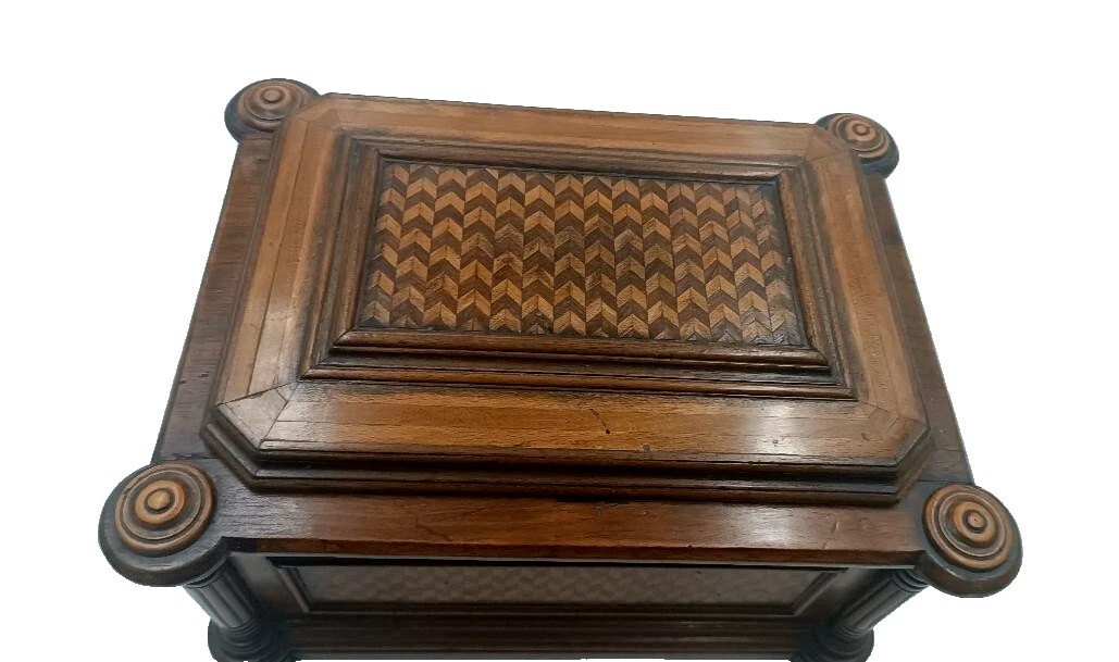 Antique Inlaid Box-photo-3