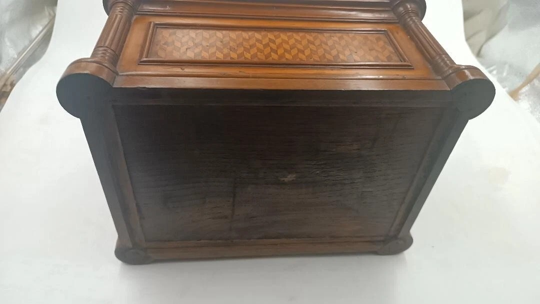 Antique Inlaid Box-photo-5