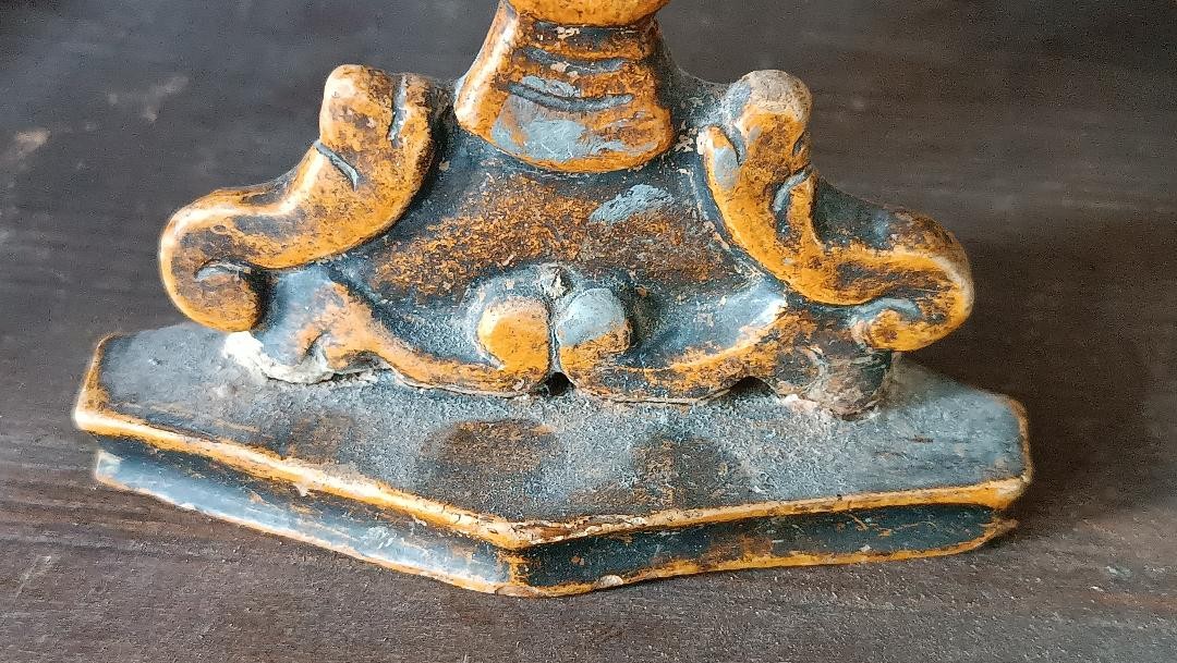 Small Lacquered Wooden Reliquary With 18th Century Relic-photo-2