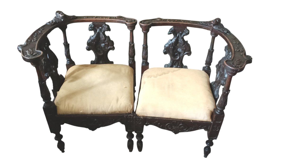 Paire De Fauteuils d'Angle Anciens De Style Renaissance-photo-2