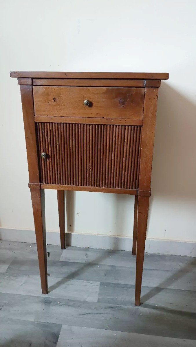 TABLE DE CHEVET À ROULEAU DE STYLE DIRECTOIRE ANCIENNE, DÉBUT DU 19E SIÈCLE, ITALIE