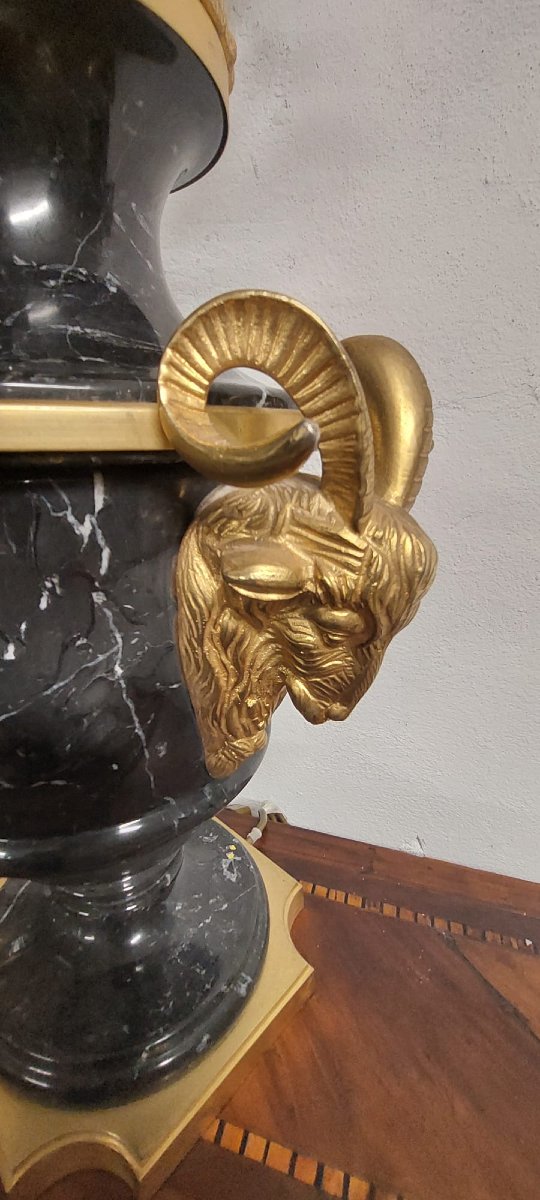 Beautiful Pair Of Large Napoleon III Style Candelabras In Black Belgian Marble And Gilded Bronz-photo-1