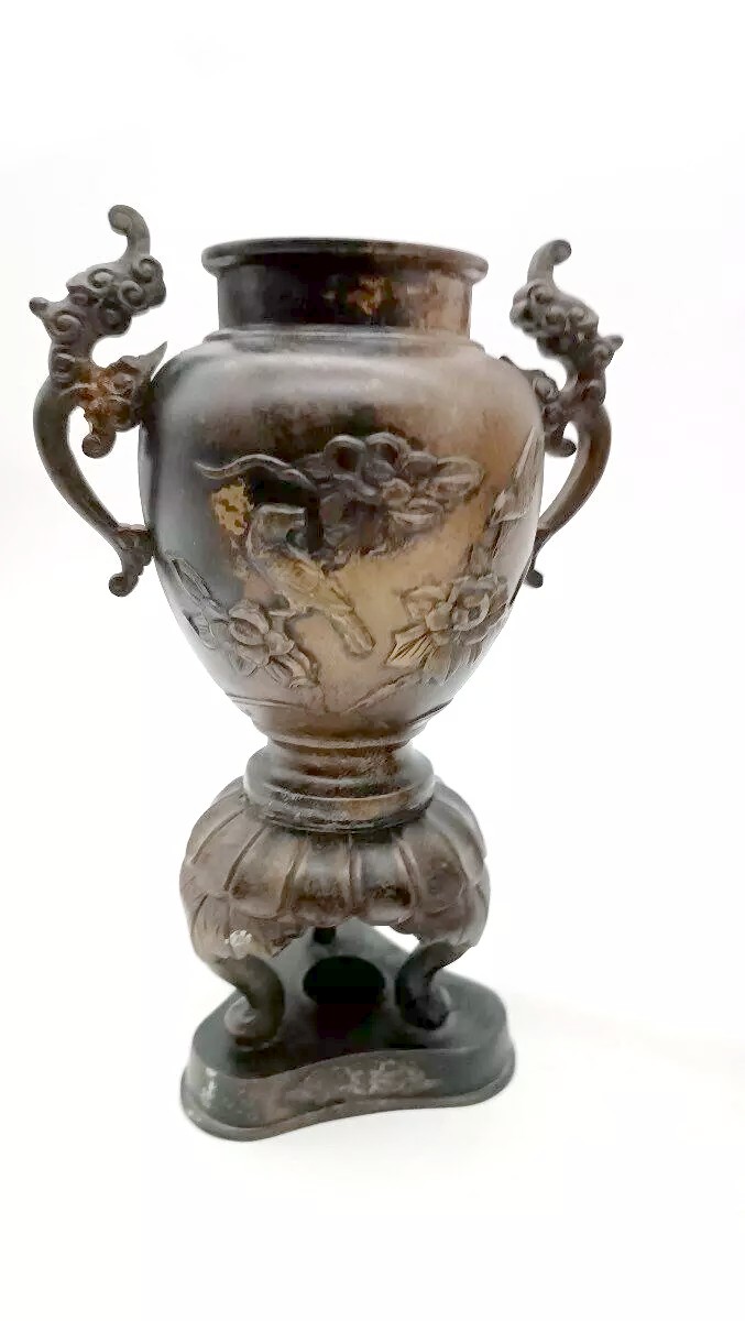 Pair Of Japanese Bronze Vases From The 19th Century-photo-2