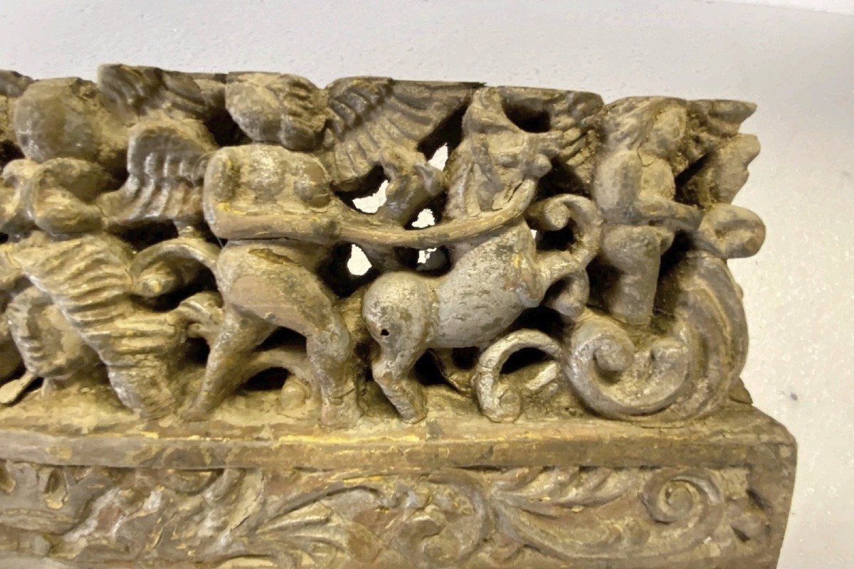ANCIEN FRAGMENT D'UNE CHARIOT EN BOIS SCULPTÉ SICILIEN DU XIXe SIÈCLE-photo-3