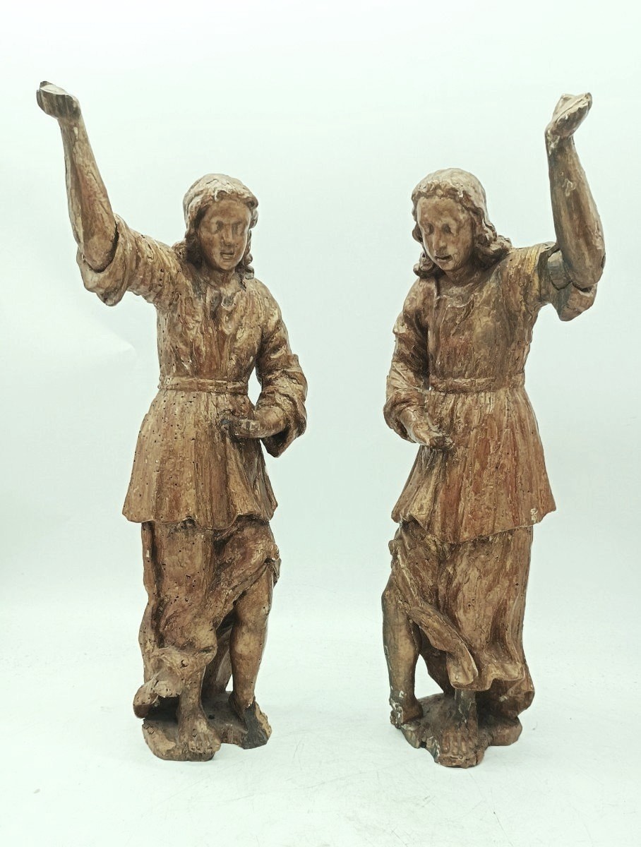 Ancient Pair Of Gilded Wood Sculptures Of Angels