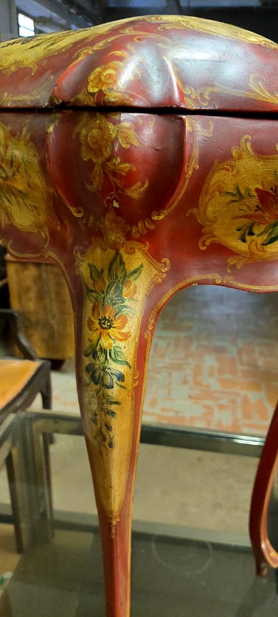 18th-century Venetian-style Rounded Work Table Painted With Floral Motif, 20th Century-photo-2