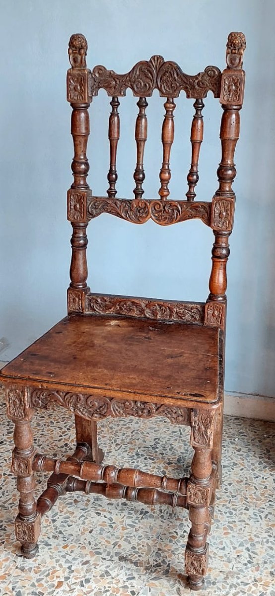 Rare Pair Of Carved Chairs, Italian Manufacture From The 17th Century-photo-1