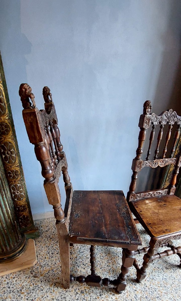 Rare Pair Of Carved Chairs, Italian Manufacture From The 17th Century-photo-4