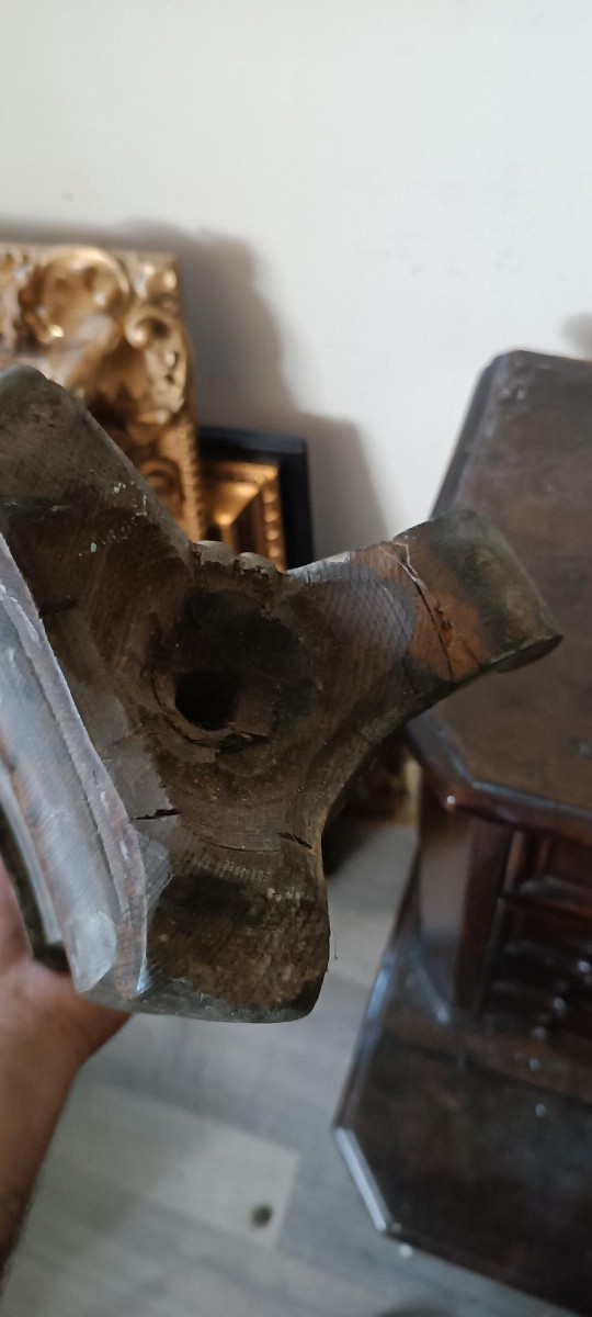 Paire de bougeoirs en bois d'Italie, fin du XVIIIe siècle-photo-4