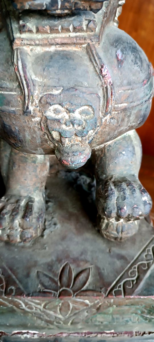 Lacquered Wooden Pho Dog - China, Early 20th Century-photo-1