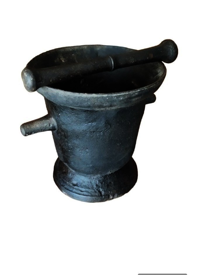 Large 18th Century Iron Mortar