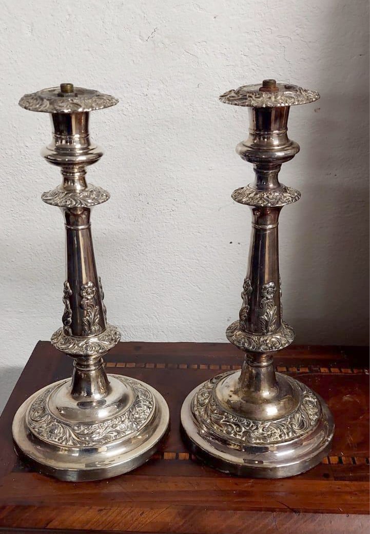 bougeoirs anciens, paire de bougeoirs en métal argenté du début des années 1900-photo-2