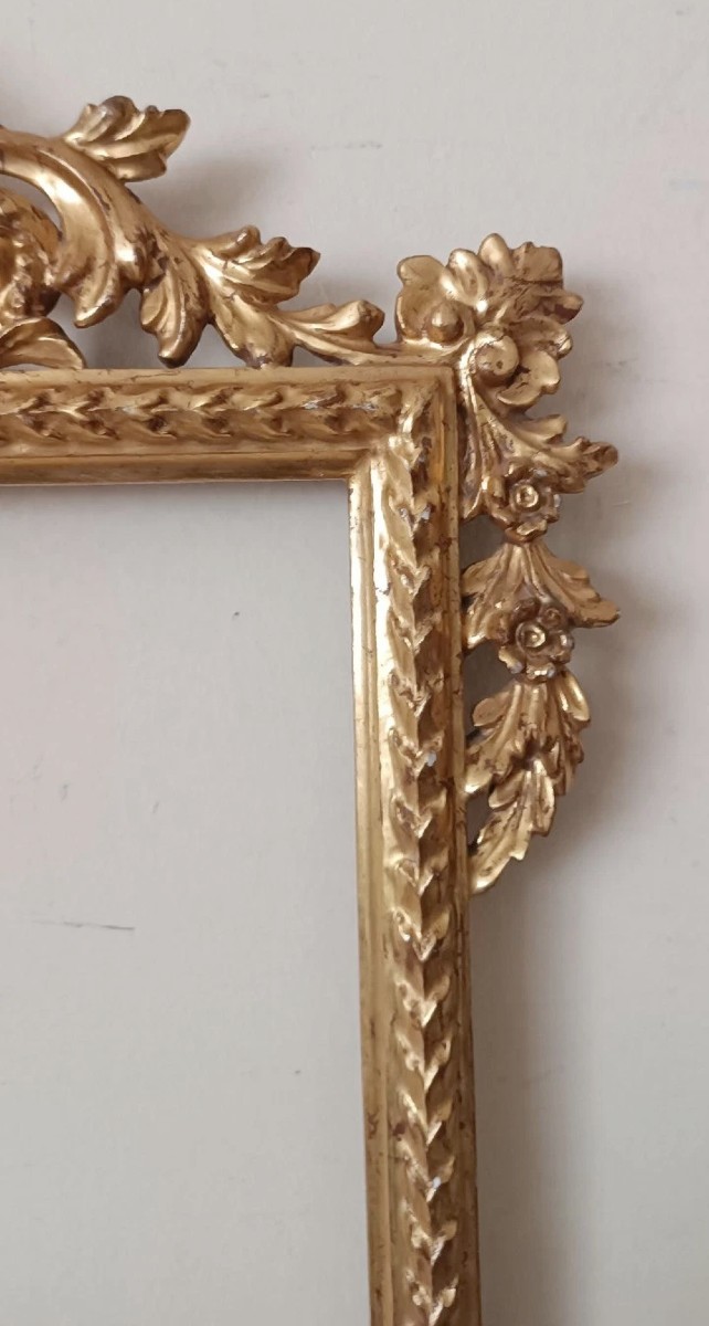 Antique Style Carved Wooden Frame In Pure Gold-photo-2