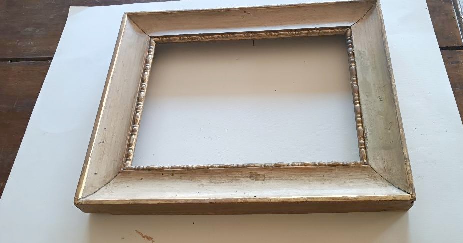 Cadre ancien de style Empire du début du XIXe siècle, laqué et doré-photo-1