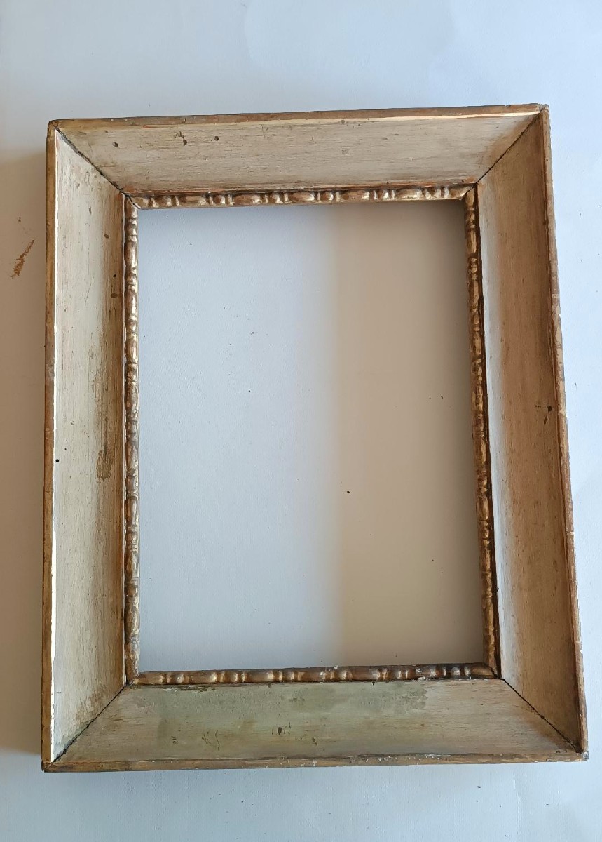 Cadre ancien de style Empire du début du XIXe siècle, laqué et doré