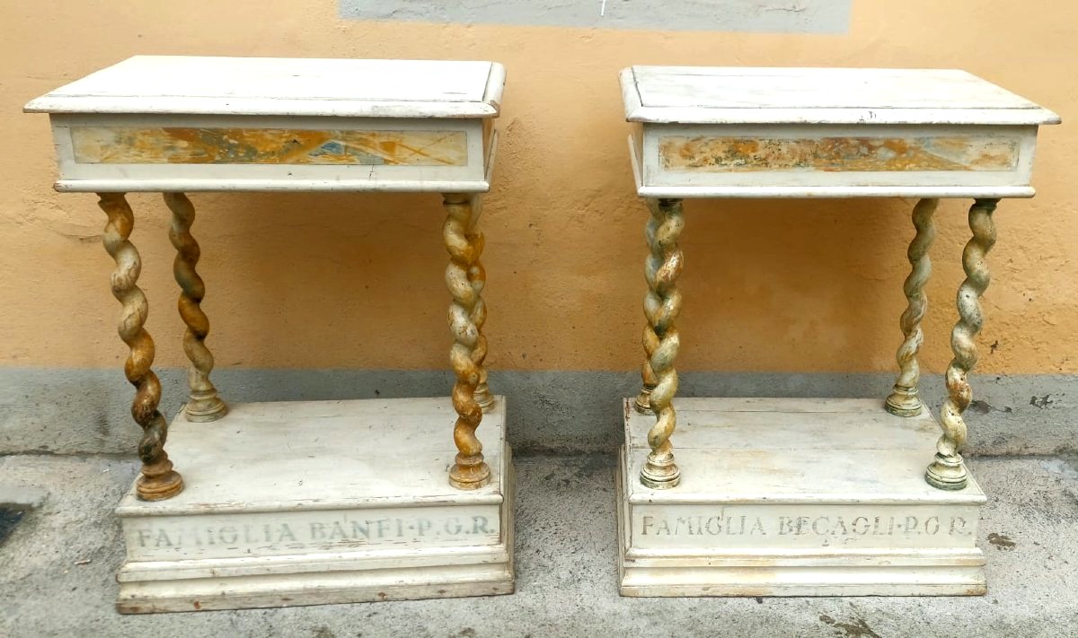 Paire de petites consoles laquées du XVIIIe siècle-photo-1