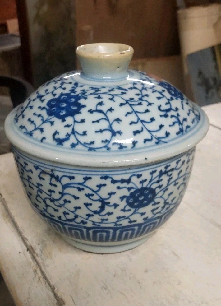 Antique Blue-white Chinese Porcelain Jar, Qing Period, 19th Century-photo-3