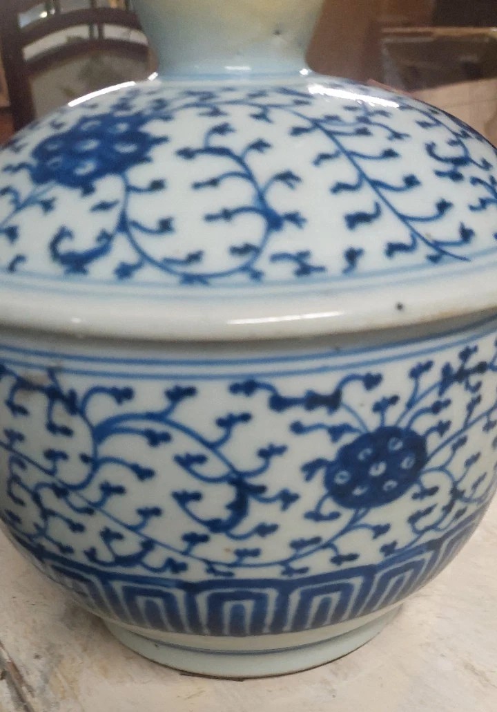 Antique Blue-white Chinese Porcelain Jar, Qing Period, 19th Century-photo-1