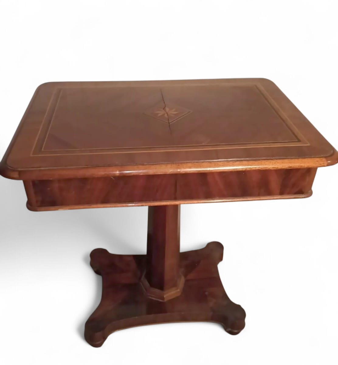 Table de travail du XIXe siècle incrustée de noyer et d'érable et de palissandre