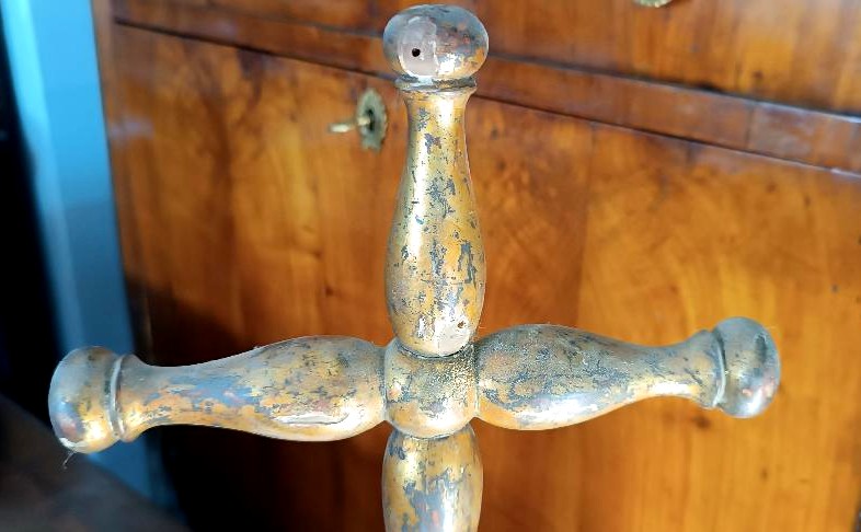 Ancient Processional Cross In Gilded Wood-photo-2