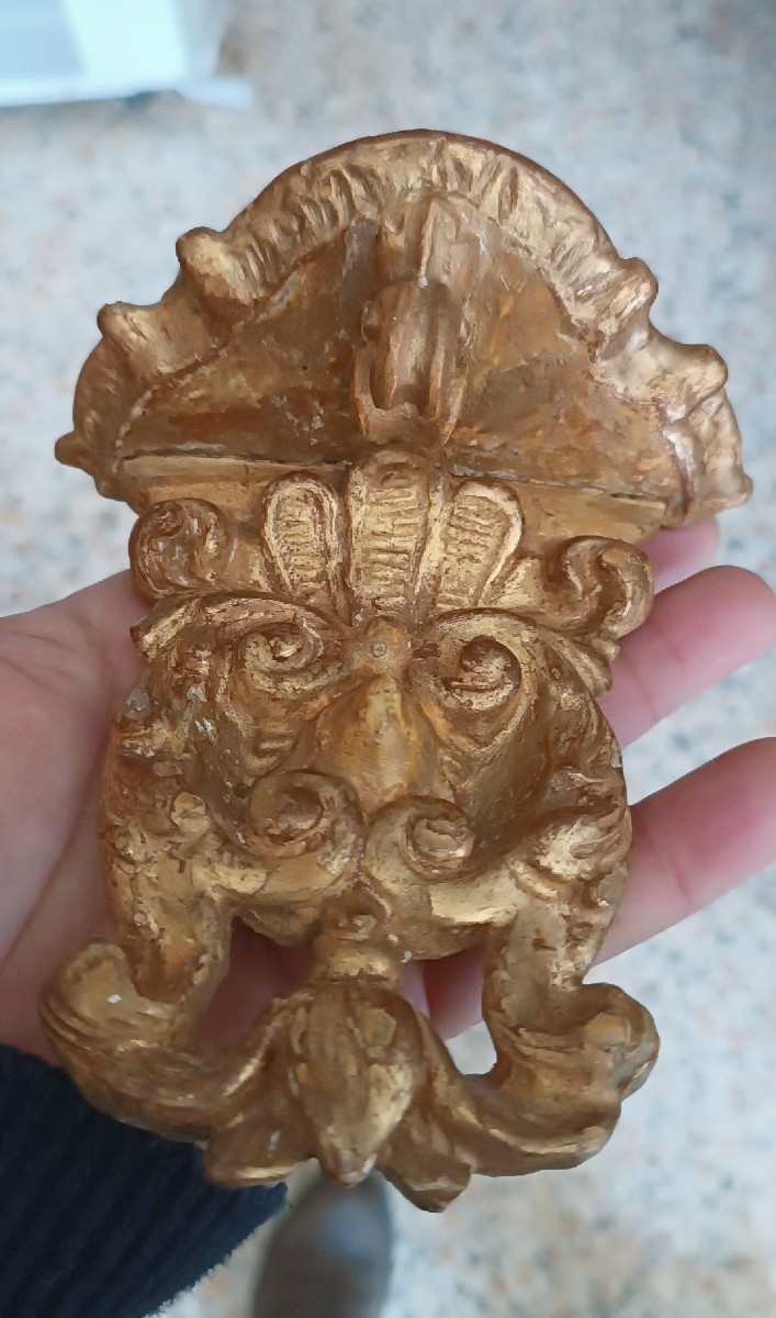 Small Baroque Gilded Wooden Shelf, 18th Century-photo-1