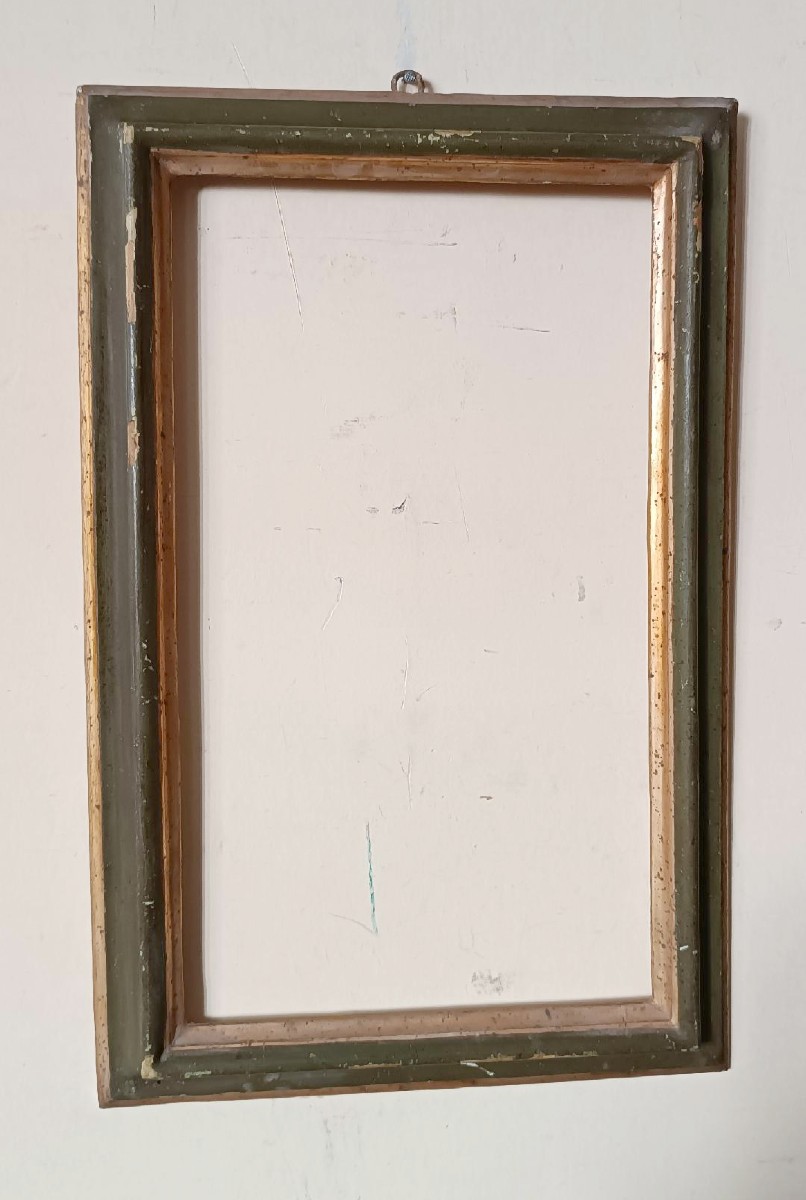 Antique Tuscan Lacquered Frame From The 18th Century