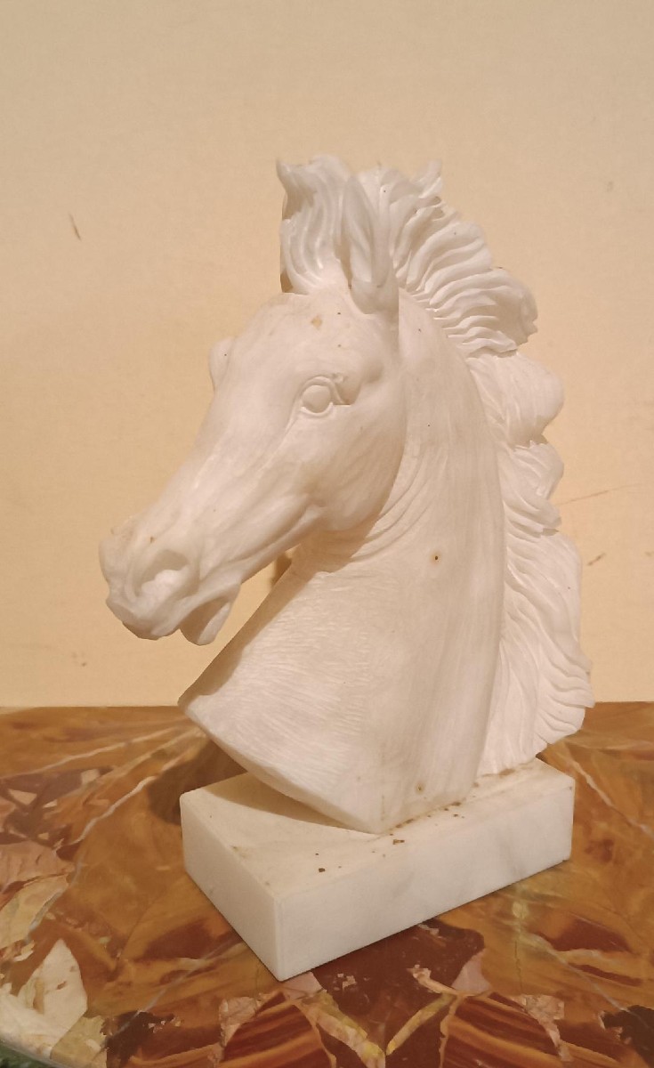 A 1930s Alabaster Sculpture Depicting A Horse-photo-2