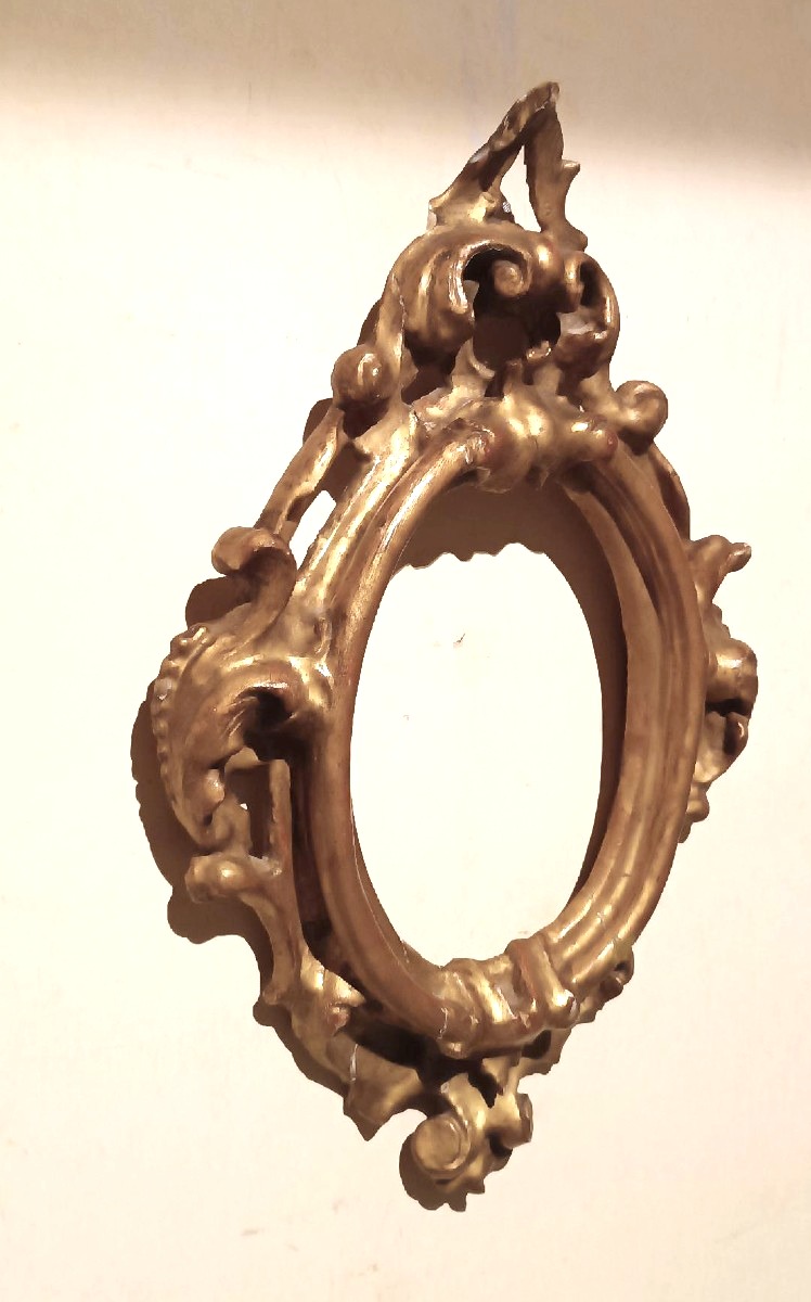 Antique Oval Gilded And Carved Louis XIV Frame - Tuscany 17th Century 51x34 Cm-photo-4