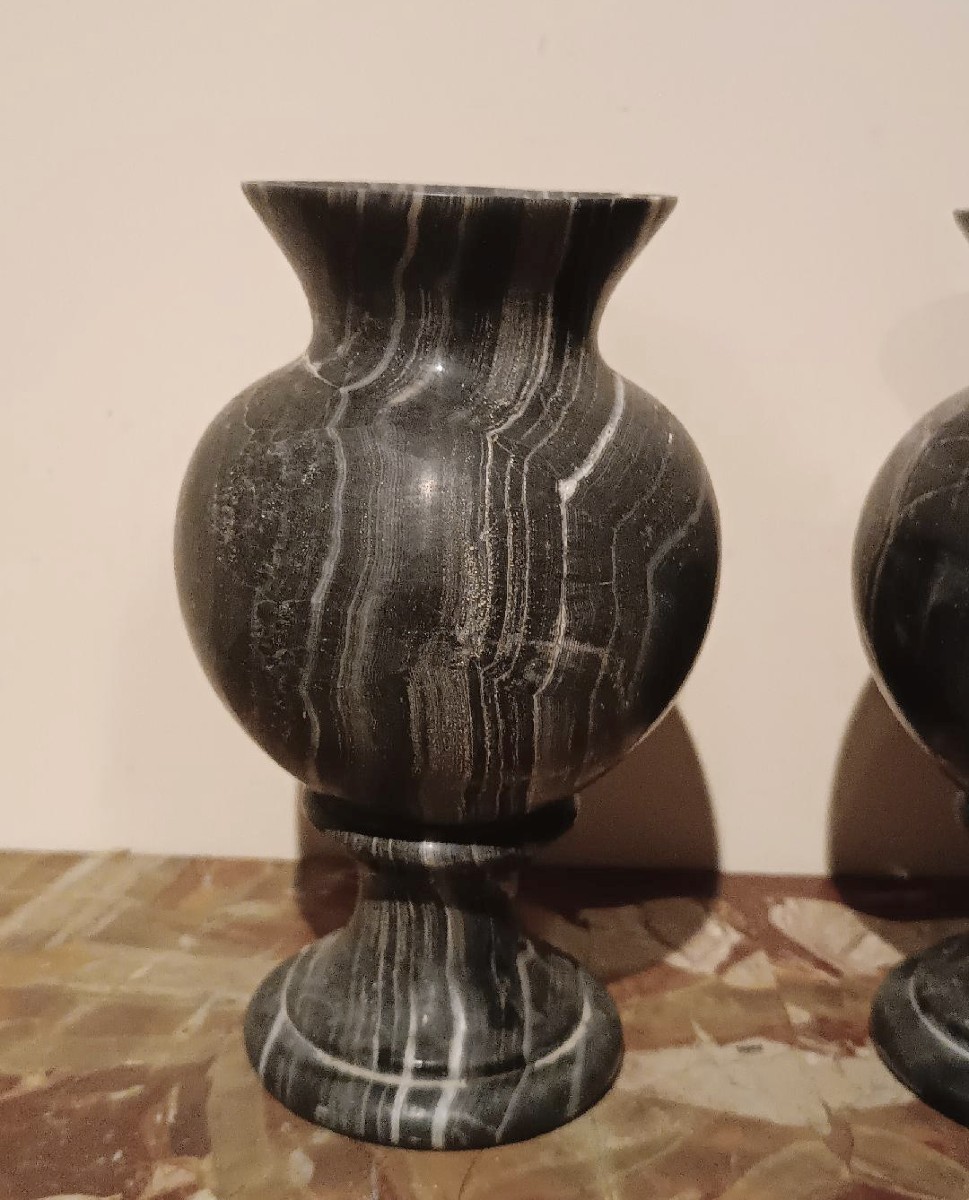 Pair Of Urn Vases In Black Serpentine Marble, Early 1900s, Empire Style-photo-3
